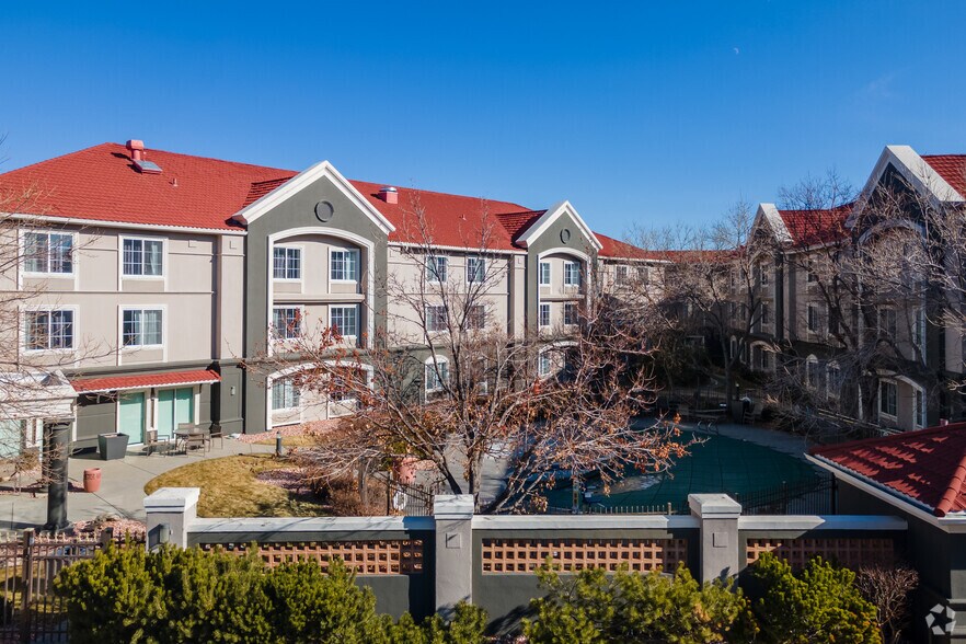 More Photos Of 902 W Dillon Rd, Louisville Hospitality For Sale