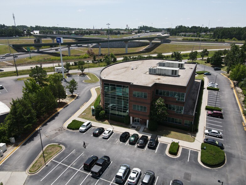 More Photos Of 621 NW Frontage Rd, Augusta Office For Lease