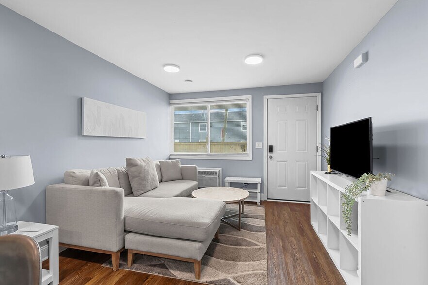 More Photos Of , Columbus Multifamily For Sale