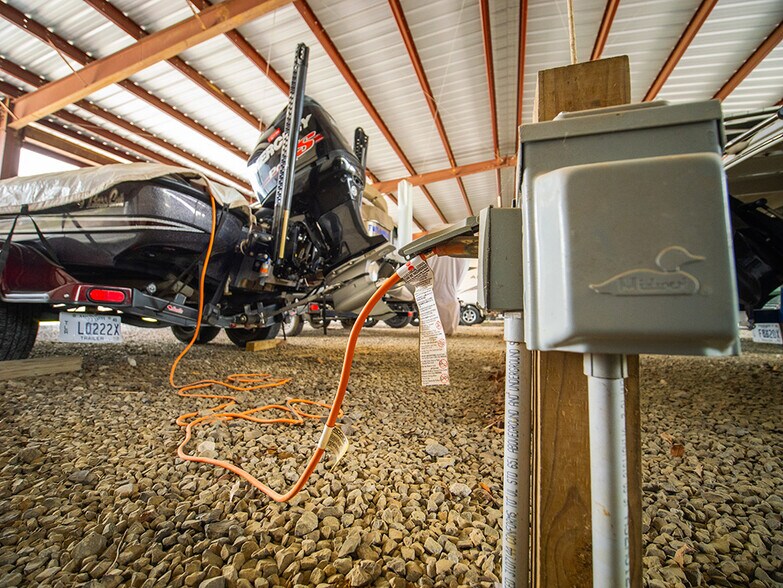 More Photos Of 2212 US-51 Hwy, Madison Self Storage For Sale