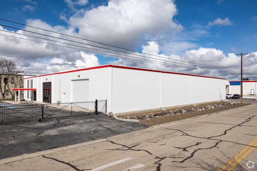 More Photos Of 5208 W Irving St, Boise Warehouse For Lease