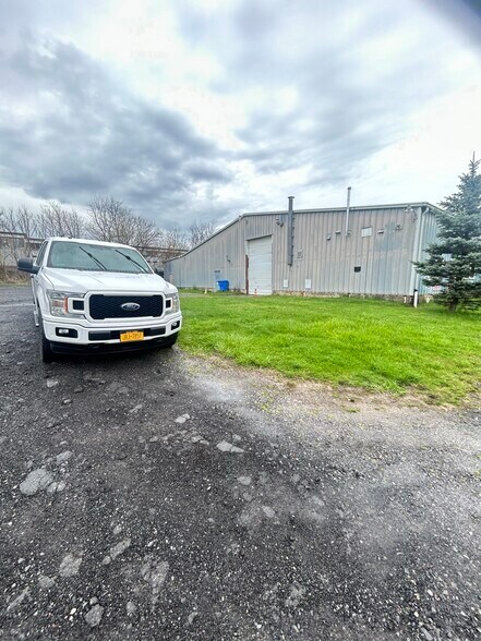 More Photos Of 51 Central Ave, Geneva Manufacturing For Lease