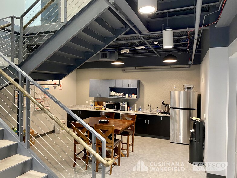 More Photos Of 4141 Rockside Rd, Seven Hills Office For Sale