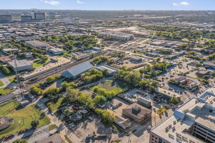 More Photos Of 1312 E 14th St, Plano Office For Lease