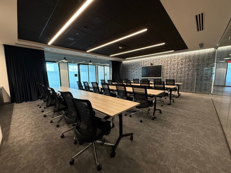 More Photos Of 7100 Guilford Dr, Frederick Coworking Space