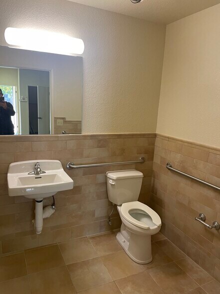 More Photos Of 96 W Campbell Ave, Campbell Office For Lease