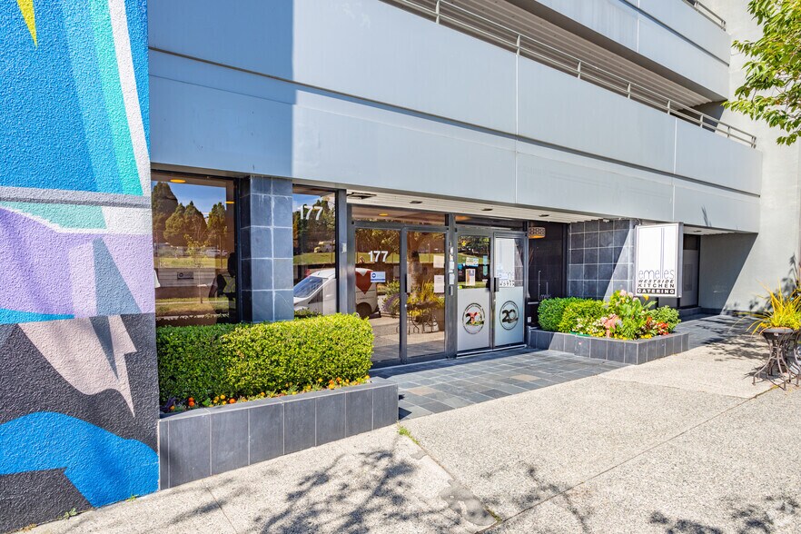 More Photos Of 177 W 7th Ave, Vancouver Office For Lease