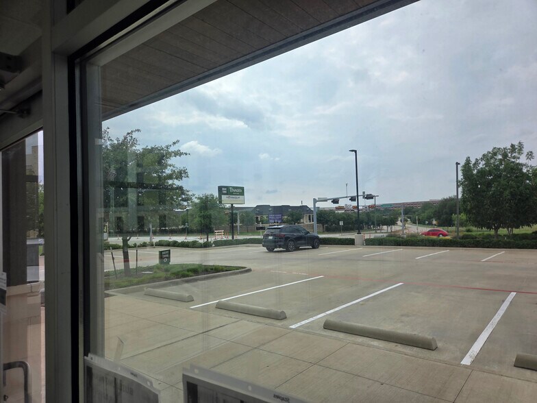 More Photos Of 6280 Tennyson Pkwy, Plano Storefront Retail Office For Lease