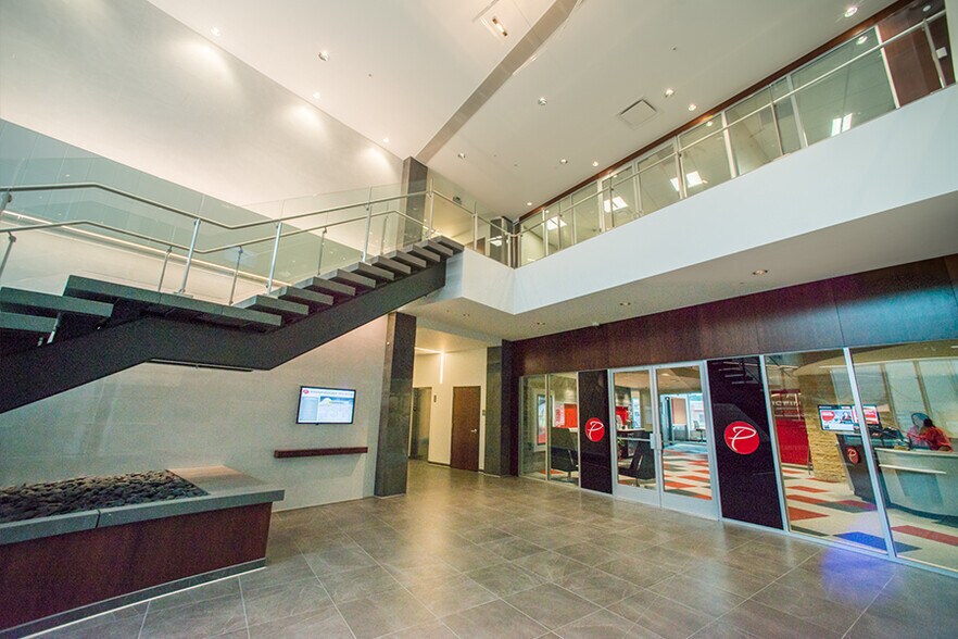 More Photos Of 100 Warren St, Mankato Coworking Space