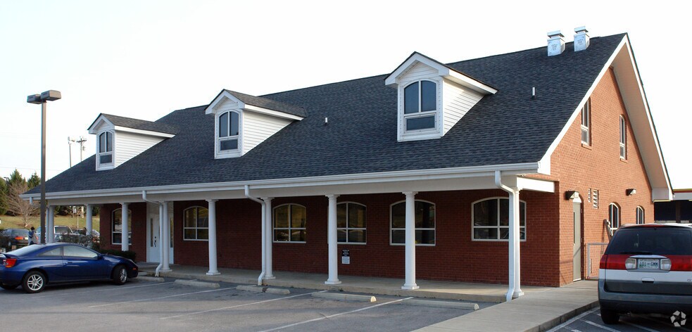 More Photos Of 4095 Mallory Ln, Franklin Medical For Sale