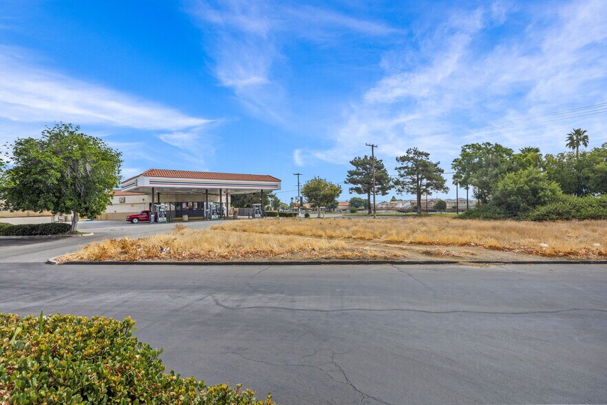 More Photos Of 940 Bloomington Ave, Bloomington Land For Sale