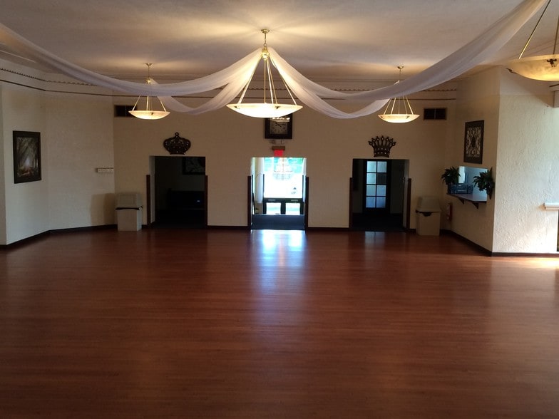 More Photos Of 542 W Park Ave, Barberton Lodge Meeting Hall For Sale