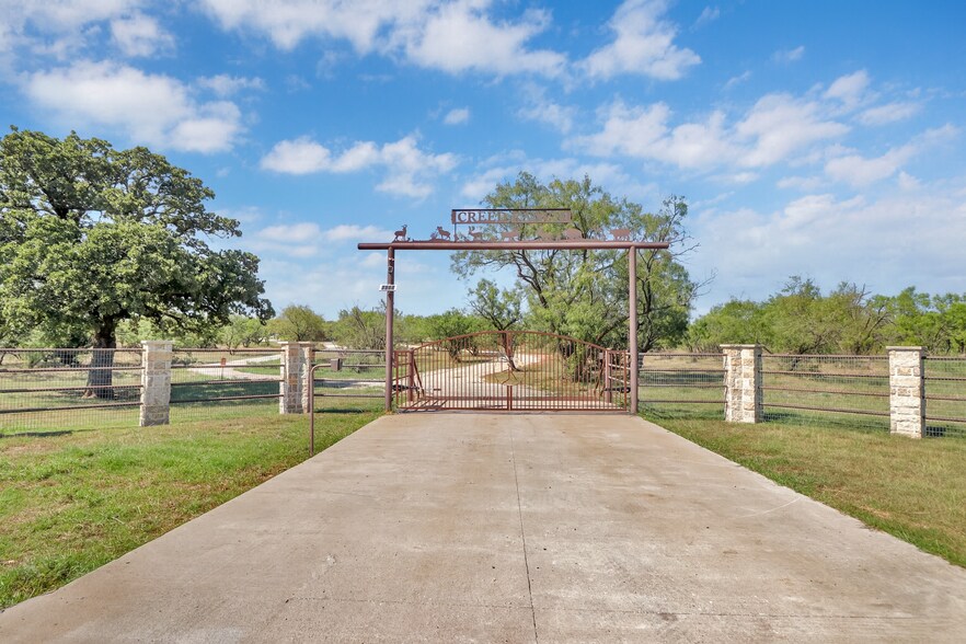 More Photos Of 10000 FM 209, Graham Land For Sale