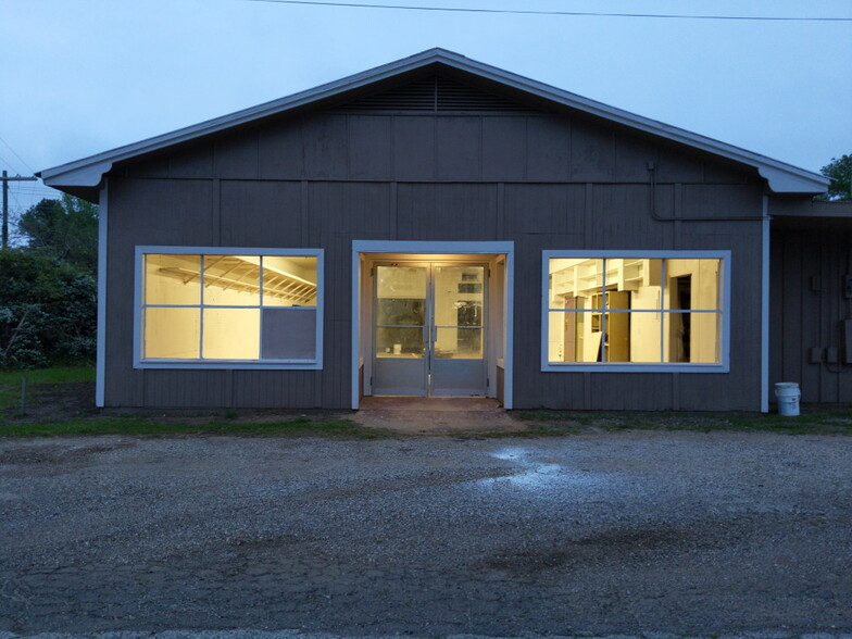 Primary Photo Of 1948 Tenaha St, Center Storefront Retail Residential For Lease