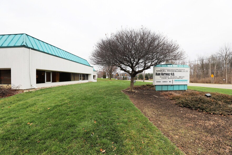 More Photos Of G4007 W Court St, Flint Office For Sale