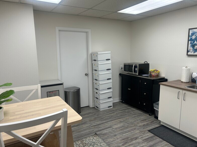 More Photos Of 1222 E Baseline Rd, Tempe Medical For Lease