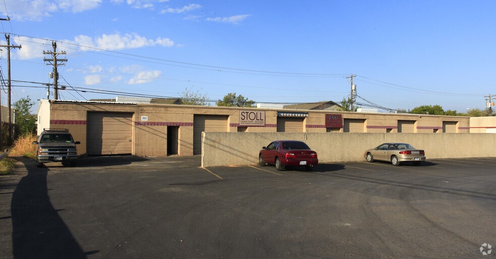 More Photos Of 8910 Research Blvd, Austin Unknown For Lease