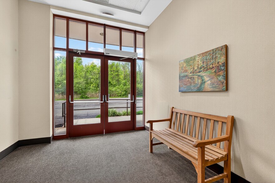 More Photos Of 1240 New Scotland Rd, Slingerlands Medical For Lease