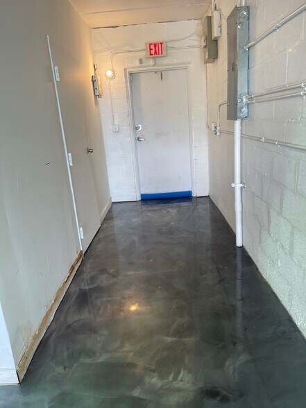 More Photos Of 20200 NW 2nd Ave, Miami Industrial For Sale