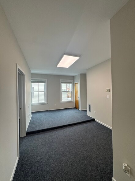 More Photos Of 9 Berkeley St, Norwalk Office Residential For Lease