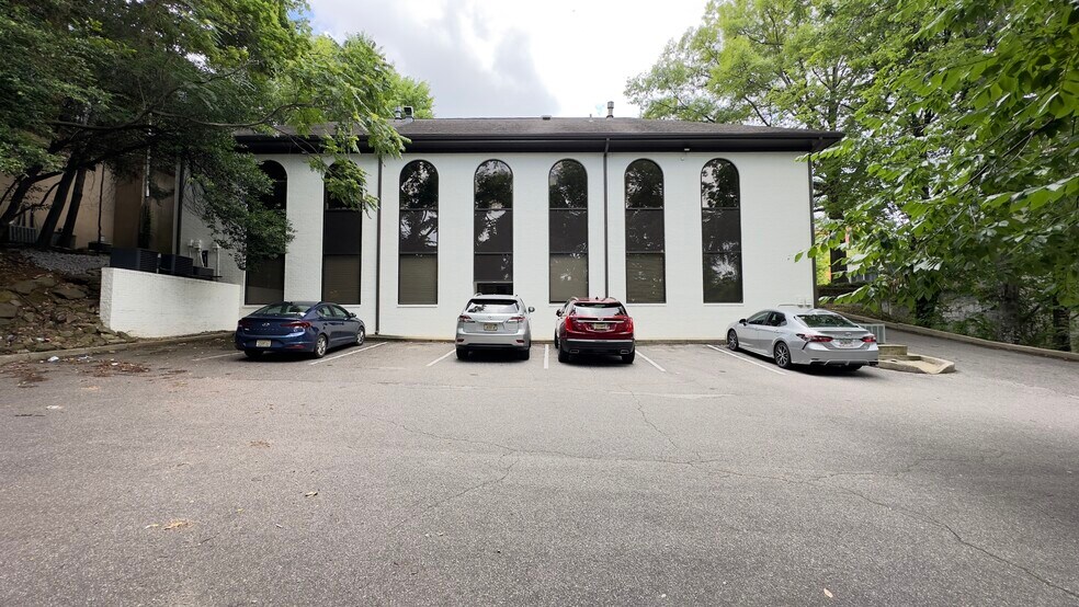 More Photos Of 1117 22nd St S, Birmingham Office For Lease