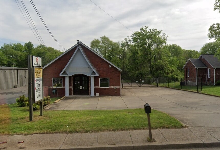 More Photos Of 3610 Old Hickory Blvd, Lakewood General Retail For Lease