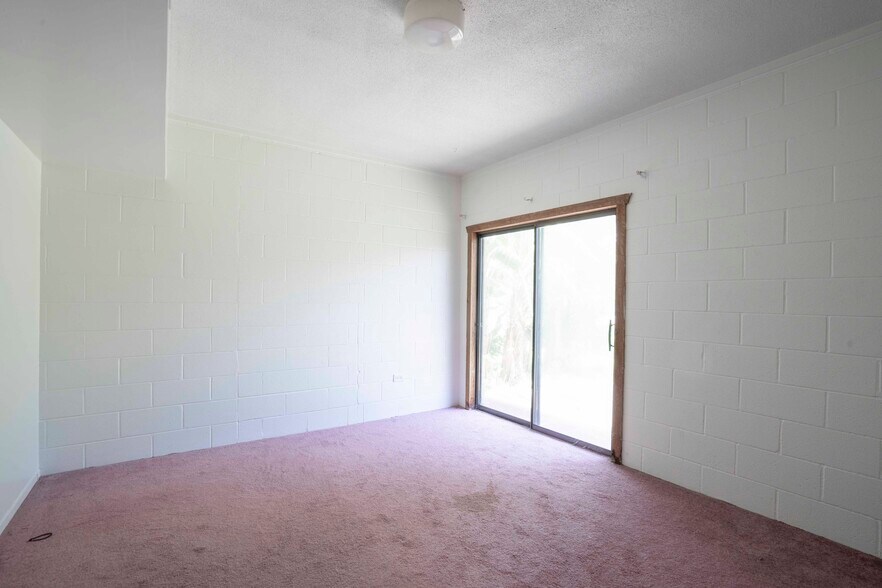 More Photos Of 1214 S Bridge Ave, Weslaco Schools For Sale