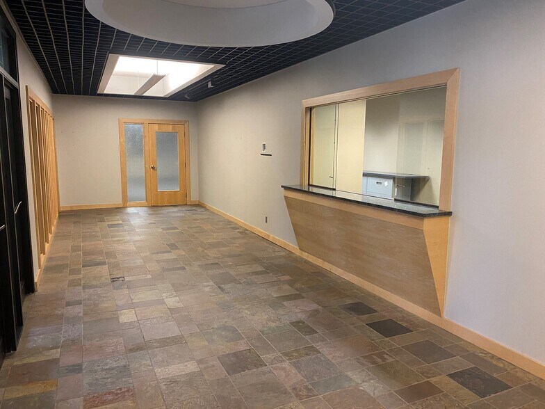 More Photos Of 7235 Vicksburg Pike, Fort Wayne Warehouse For Lease
