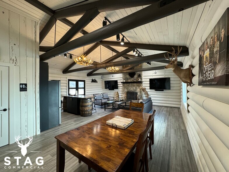 More Photos Of 4000 W University Dr, Denton Storefront Retail Office For Sale