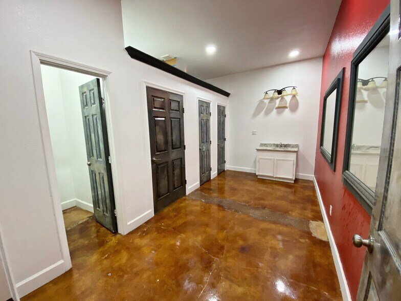 More Photos Of 619 Jackson Ave, Pasadena Storefront Retail Office For Sale