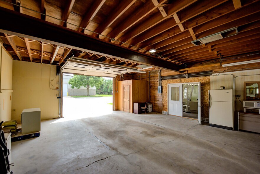 More Photos Of 229 Idaho St, Oshkosh Industrial For Sale