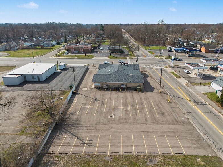 More Photos Of 1405 Ecorse Rd, Ypsilanti Freestanding For Sale