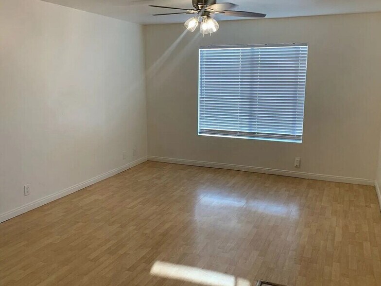 More Photos Of 4065 Wightman St, San Diego Apartments For Sale