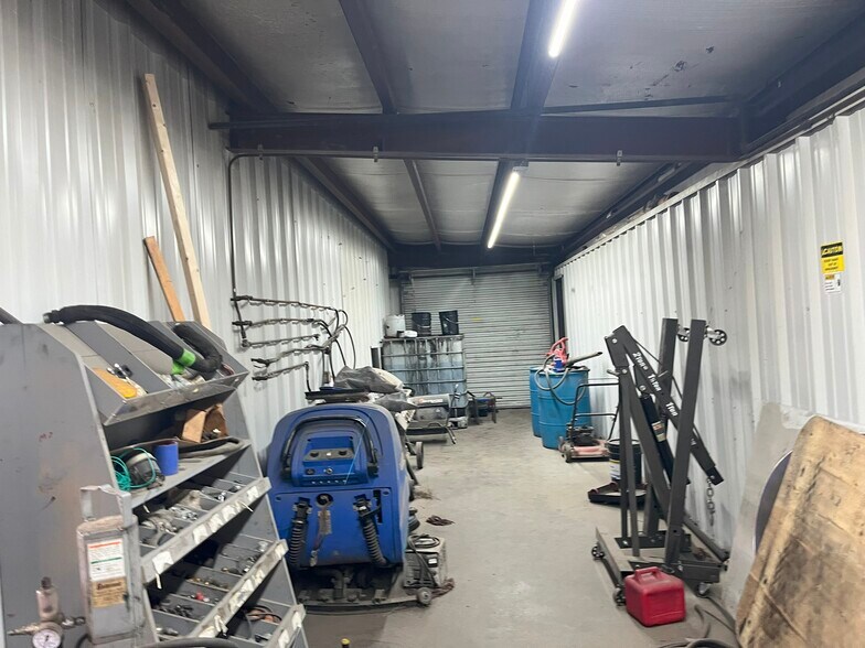 More Photos Of 1581 Fulenwider Rd, Gainesville Truck Terminal For Lease