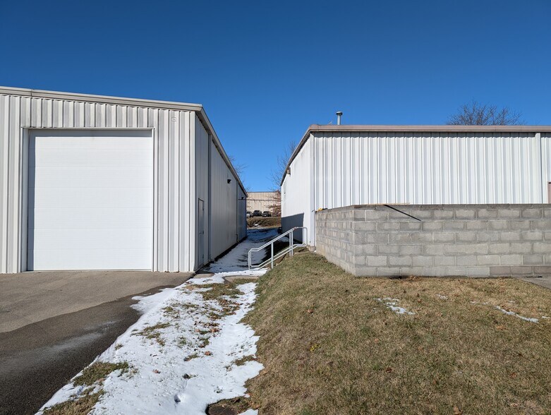 More Photos Of 4085 Pepperell Way, Dublin Distribution For Sale