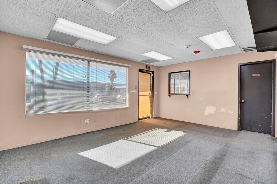 More Photos Of 707 Canyon Rd, Boulder City Warehouse For Sale