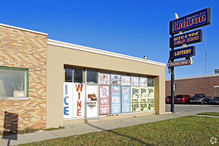 More Photos Of 26631 Gratiot Ave, Roseville General Retail For Sale