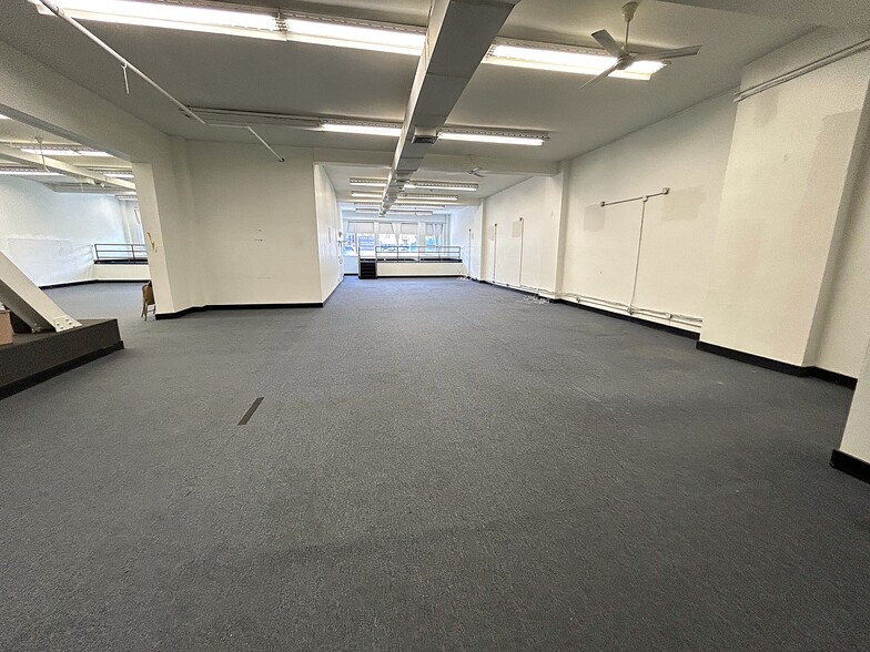 More Photos Of 931 Flatbush Ave, Brooklyn General Retail For Lease