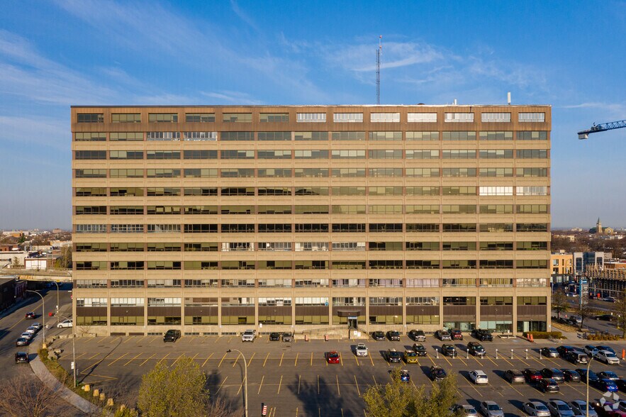 5800 SaintDenis Rue, Montréal, QC H2S 3L5 Lofts/Showrooms For Lease