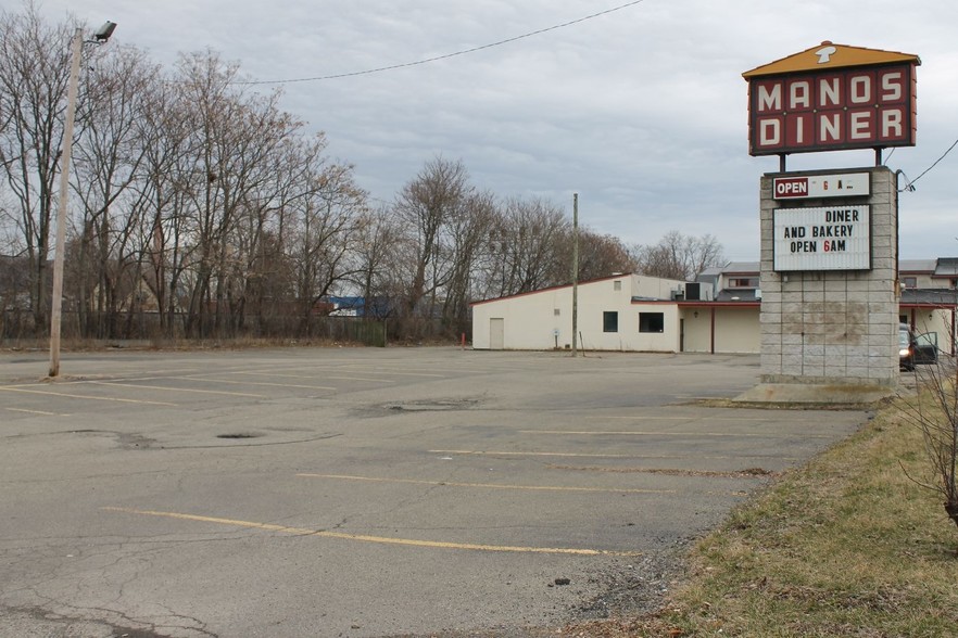 More Photos Of 2048 College Ave, Elmira Heights Restaurant For Sale