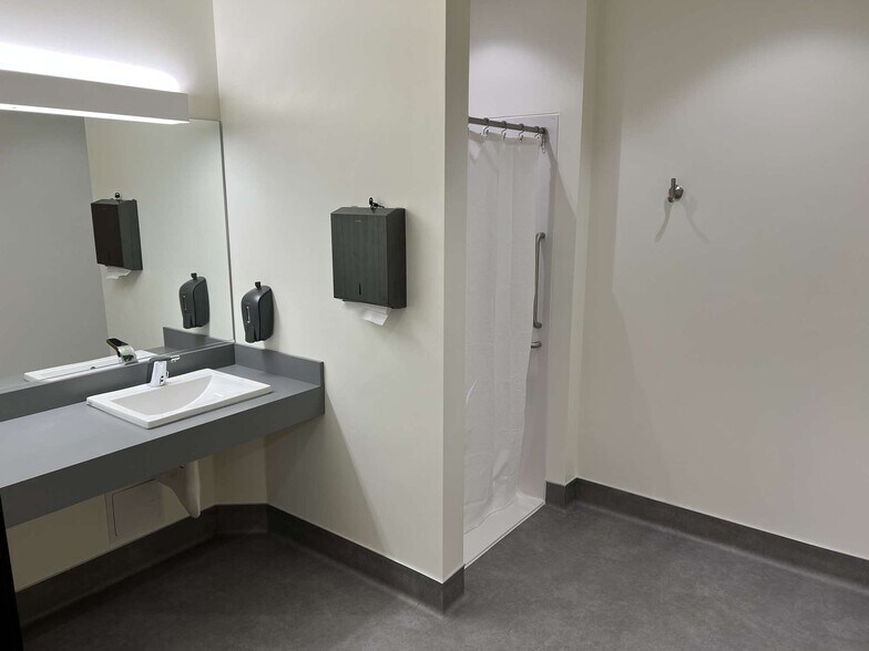 More Photos Of 6600 SW 105th Ave, Beaverton Office For Lease