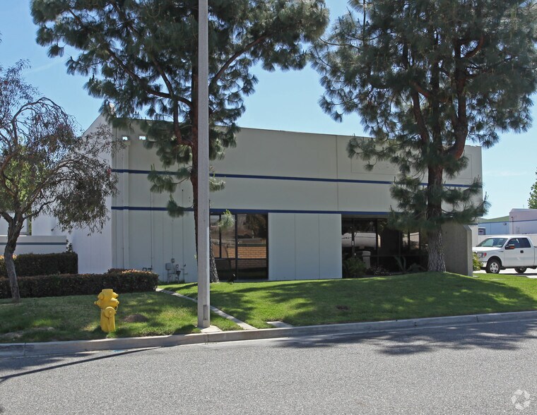 More Photos Of 4450 Shopping Ln, Simi Valley Warehouse For Sale