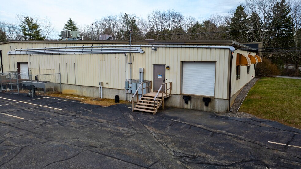 More Photos Of 4 Industrial Pky, Brunswick Manufacturing For Lease