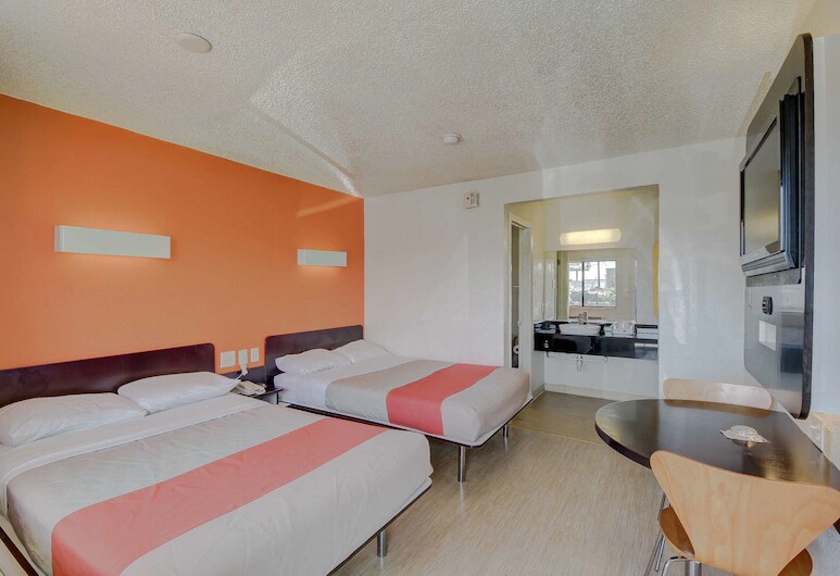 More Photos Of 5522 N Pan Am Expy, San Antonio Hotel For Sale
