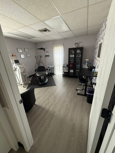 More Photos Of 2980-2982 E Fort Lowell Rd, Tucson Office For Sale