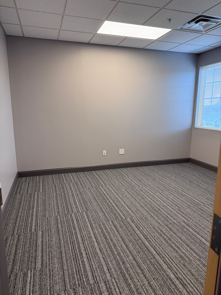 More Photos Of 399 Albany Shaker Rd, Loudonville Freestanding For Lease