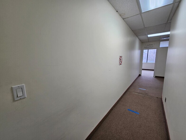 More Photos Of 1646 Victoria Park Ave, Toronto Storefront Retail Office For Lease