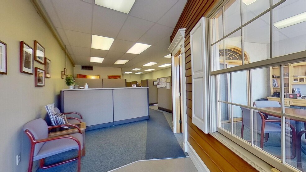 More Photos Of 2578-2580 E 7th Ave, North Saint Paul Storefront Retail Residential For Sale