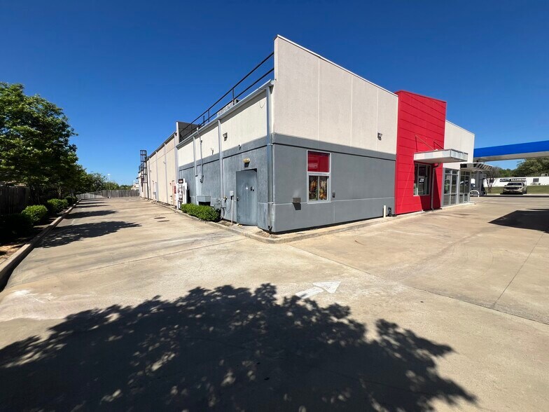 More Photos Of 7205 S Broadway Ave, Tyler Fast Food For Lease