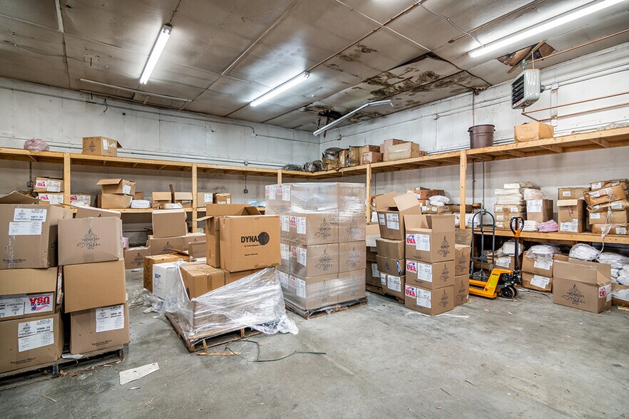 More Photos Of 6 Chestnut St, Coventry Warehouse For Sale